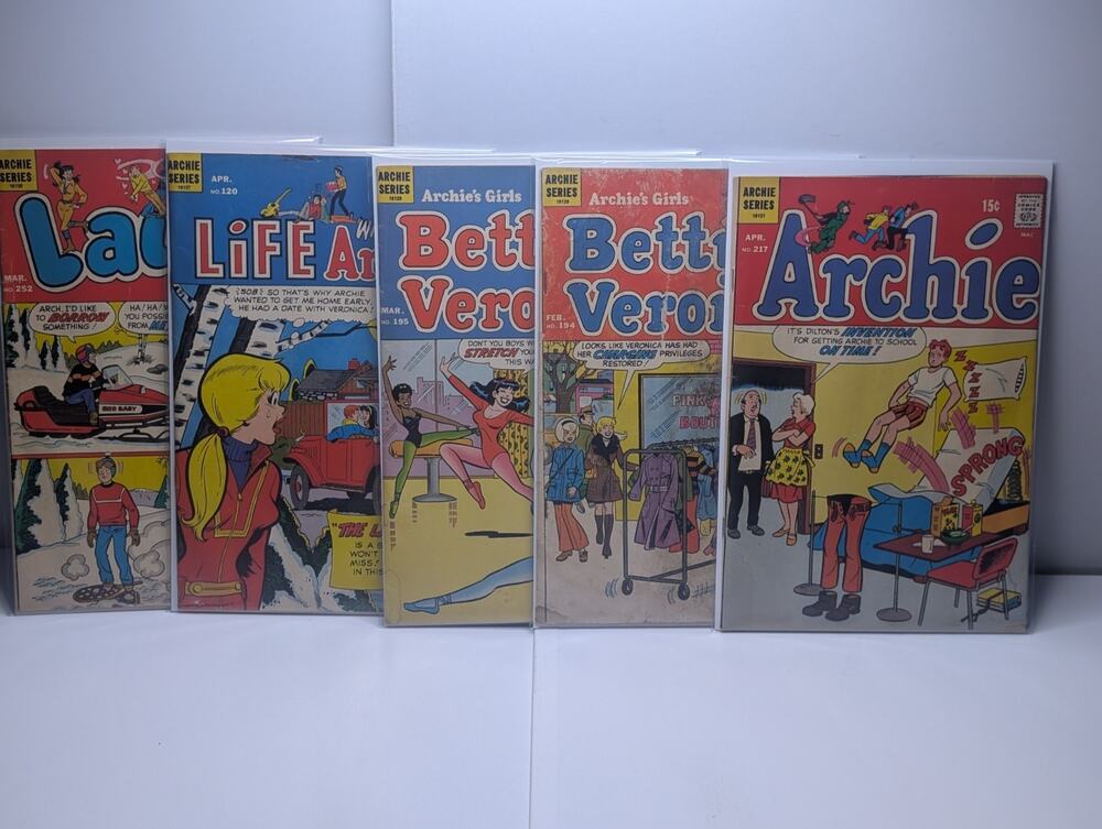 Vintage Archie Comics Lot Of 5 15¢ Era Archie Betty Veronica Laugh Life With...